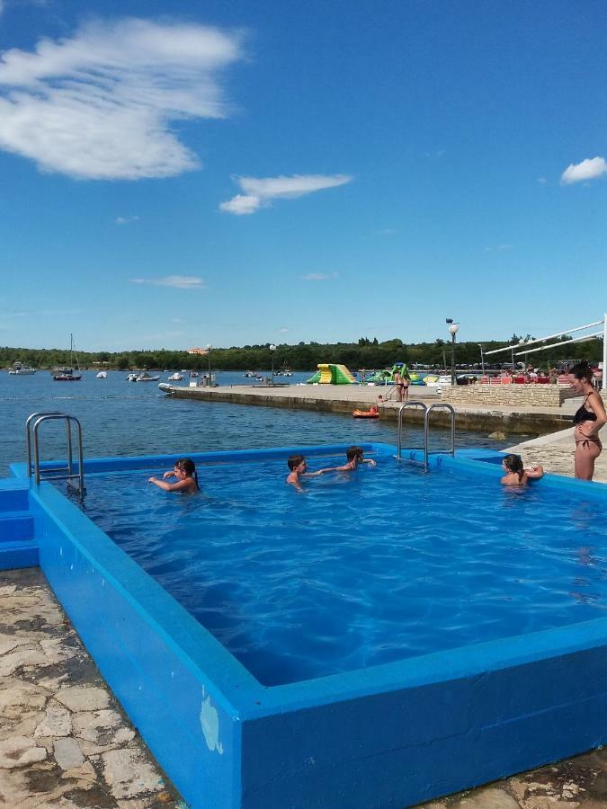 Victoria Mobilehome in Orsera Camping Resort Esterno foto